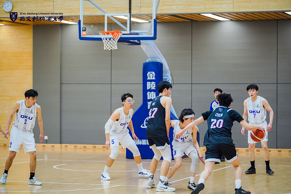 意甲：米兰客场2-1战胜罗马